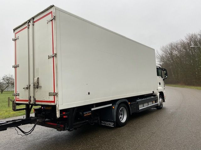 Camión caja cerrada MAN TGS 18.320 TGS 18.320 BAKWAGEN MET LAADKLEP COMPLEET MET 2-ASSIGE AANHANGWAGEN: foto 14
