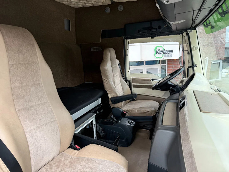 MAN TGX 26.440 TGX 26.440 6X2 Fridge Truck Euro5 TRS Cooling /Special Interior / Holland Truck !!!!!!!!! - Camión frigorífico: foto 4 MAN TGX 26.440 TGX 26.440 6X2 Fridge Truck Euro5 TRS Cooling /Special Interior / Holland Truck !!!!!!!!! - Camión frigorífico: foto 4