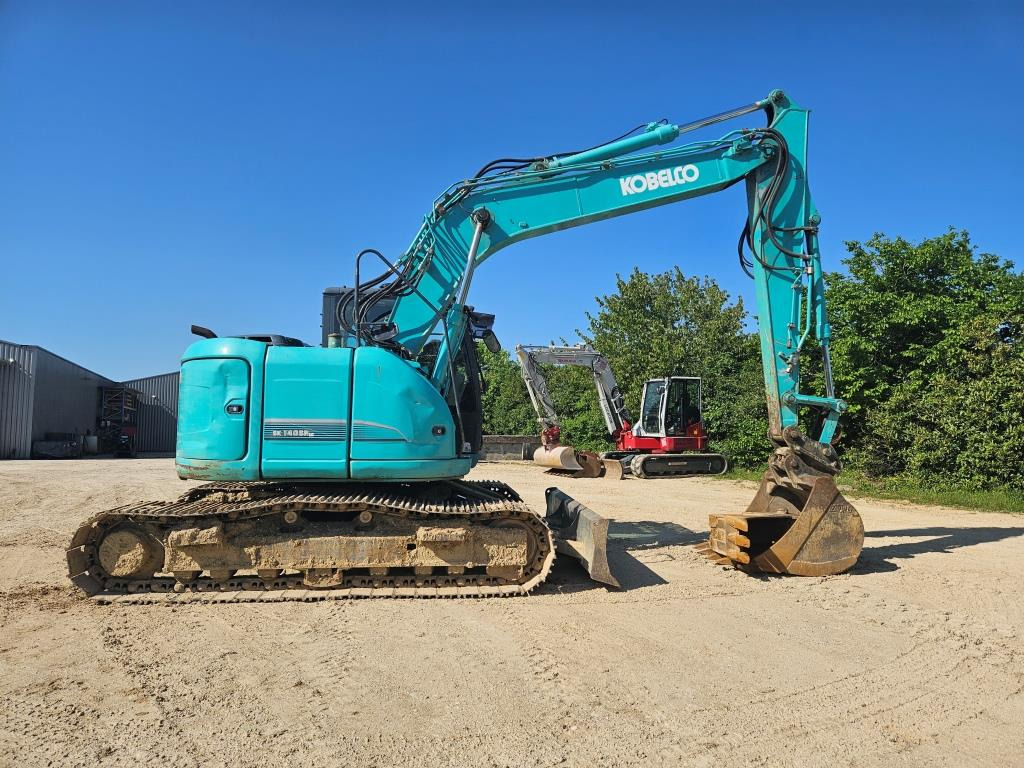 KOBELCO SK 140 SRLC - Excavadora: foto 1 KOBELCO SK 140 SRLC - Excavadora: foto 1
