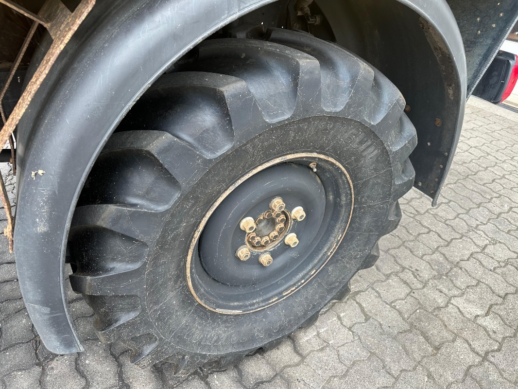 Tractor Mercedes-Benz U 4000: foto 12