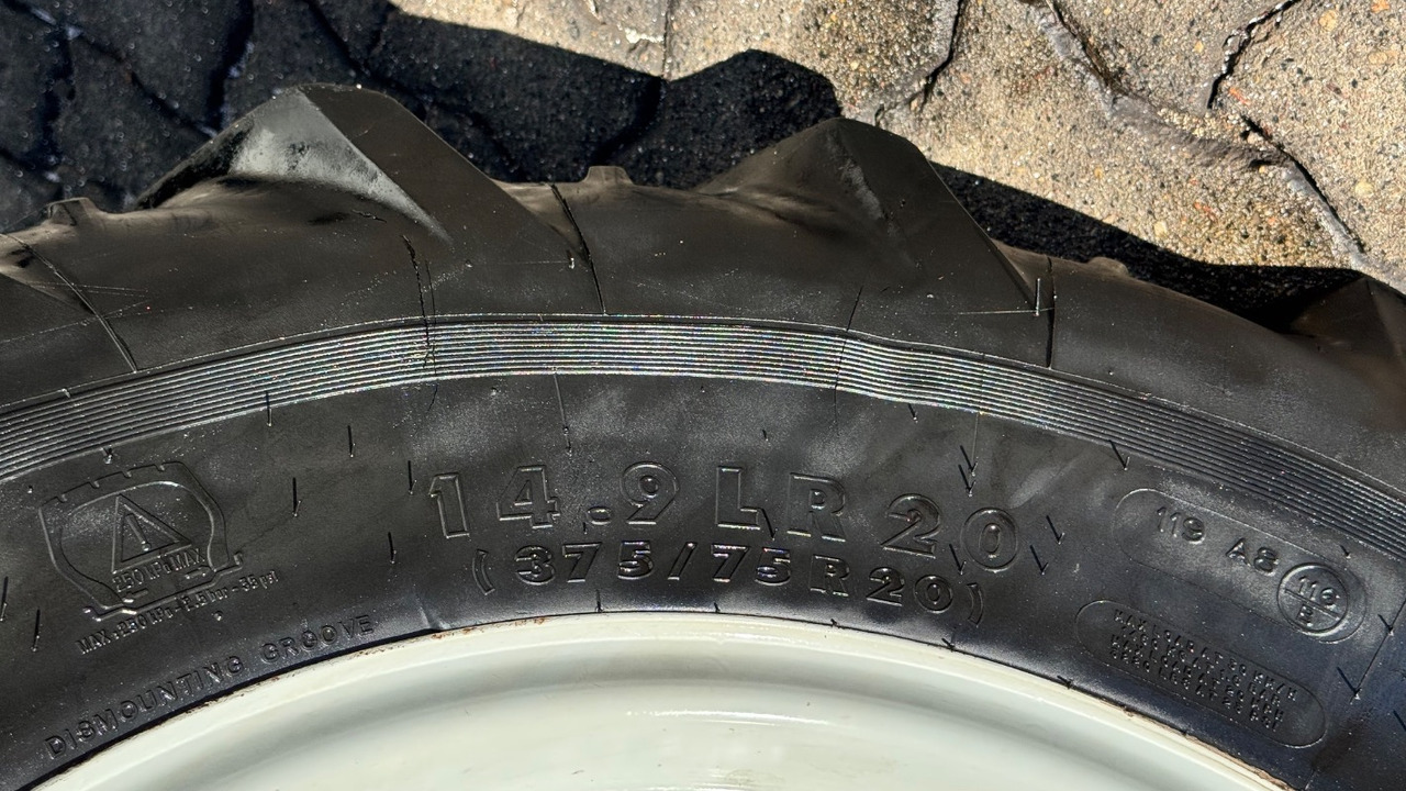 Steyr 4090 Kompakt - Tractor: foto 4 Steyr 4090 Kompakt - Tractor: foto 4