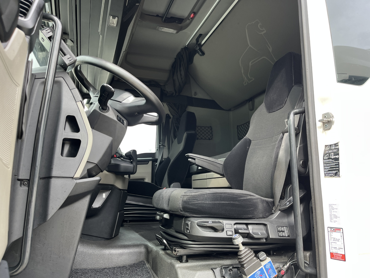 MAN TGX 26.510 hydraulik - Cabeza tractora: foto 5 MAN TGX 26.510 hydraulik - Cabeza tractora: foto 5