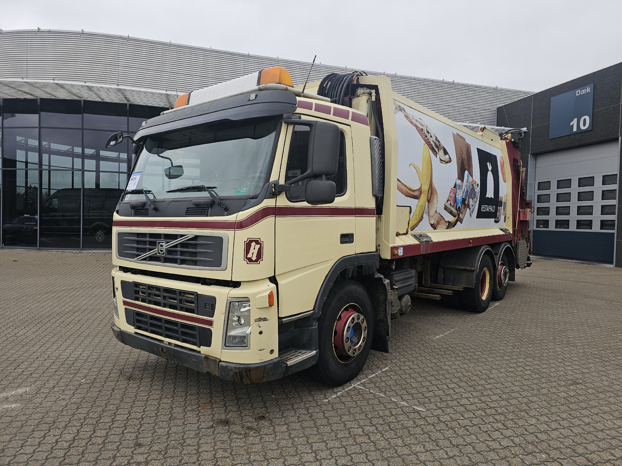 Volvo FM9 6x2 - Camión de basura: foto 1 Volvo FM9 6x2 - Camión de basura: foto 1