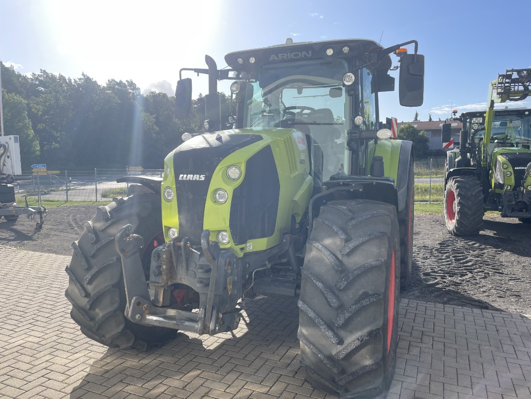 CLAAS Arion 660 CMATIC - Tractor: foto 1 CLAAS Arion 660 CMATIC - Tractor: foto 1