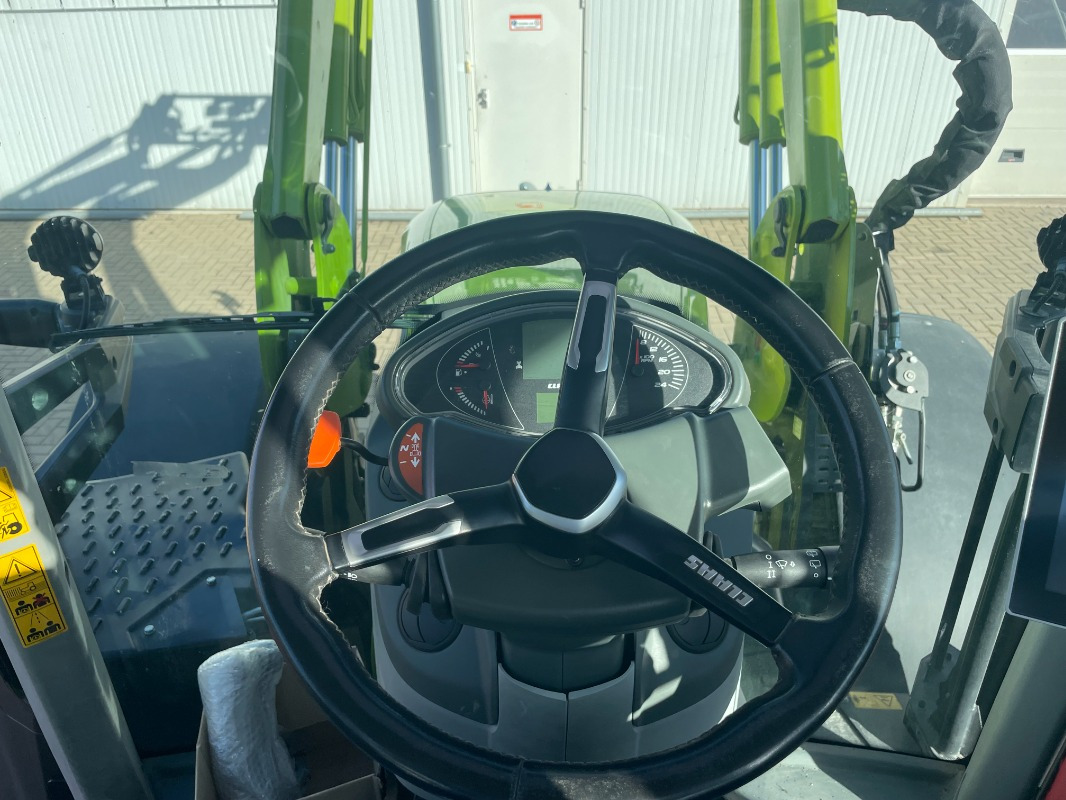 CLAAS Arion 660 CMATIC - Tractor: foto 5 CLAAS Arion 660 CMATIC - Tractor: foto 5