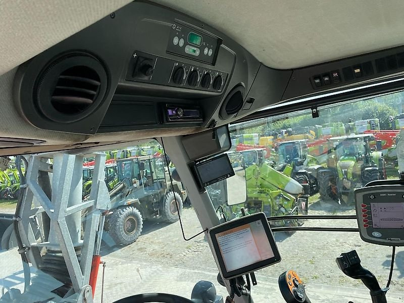 CLAAS XERION 3800 Trac VC - Tractor: foto 2 CLAAS XERION 3800 Trac VC - Tractor: foto 2