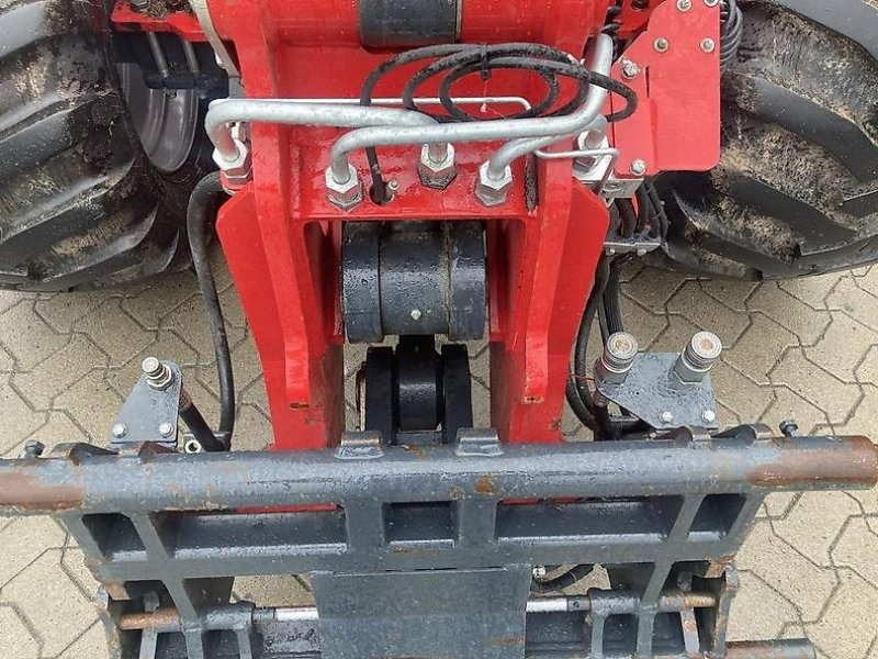 Schäffer 6680T - Cargadora de ruedas telescópica: foto 5 Schäffer 6680T - Cargadora de ruedas telescópica: foto 5