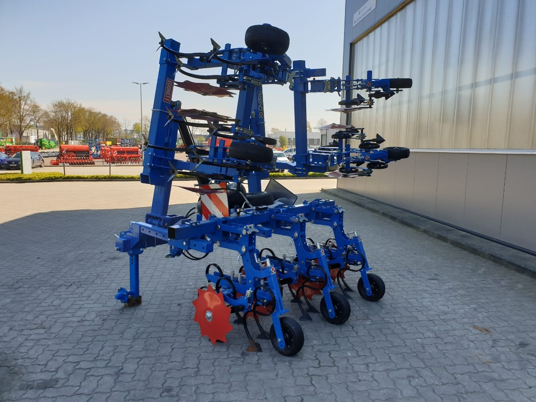 Carré ECONET F 6R75 HACKE - Equipo para trabajo del suelo: foto 2 Carré ECONET F 6R75 HACKE - Equipo para trabajo del suelo: foto 2