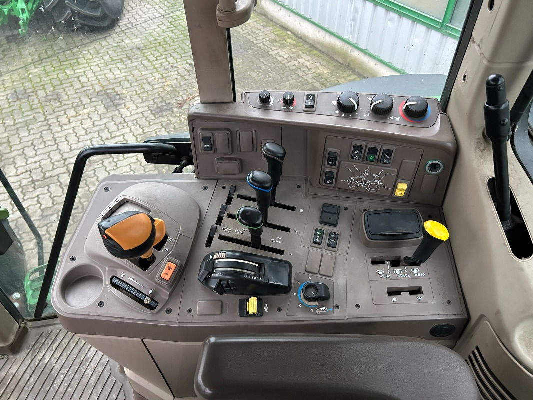 John Deere 6175M - Tractor: foto 4 John Deere 6175M - Tractor: foto 4