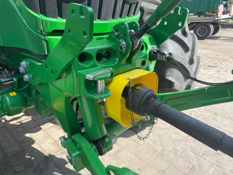 John Deere 6R 175 - Tractor: foto 5 John Deere 6R 175 - Tractor: foto 5