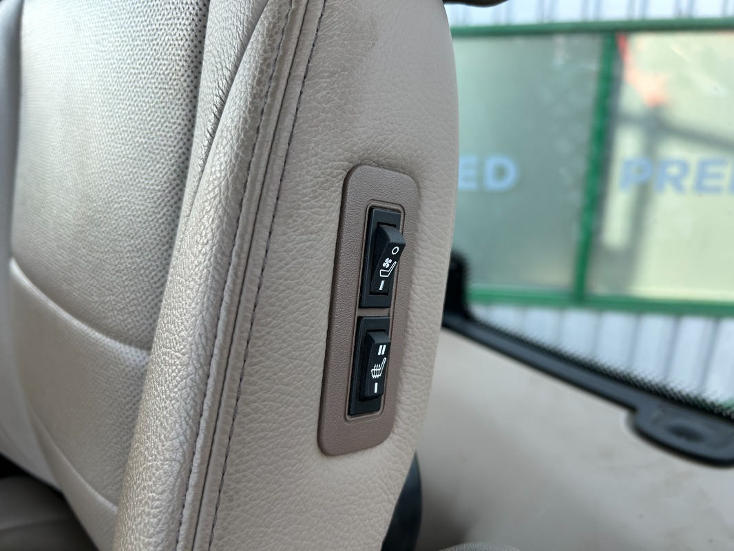 John Deere 6R 250 - Tractor: foto 2 John Deere 6R 250 - Tractor: foto 2