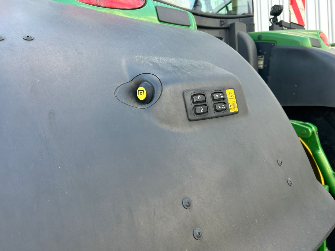 John Deere 6R 250 *MIETRÜCKLÄUFER* - Tractor: foto 2 John Deere 6R 250 *MIETRÜCKLÄUFER* - Tractor: foto 2