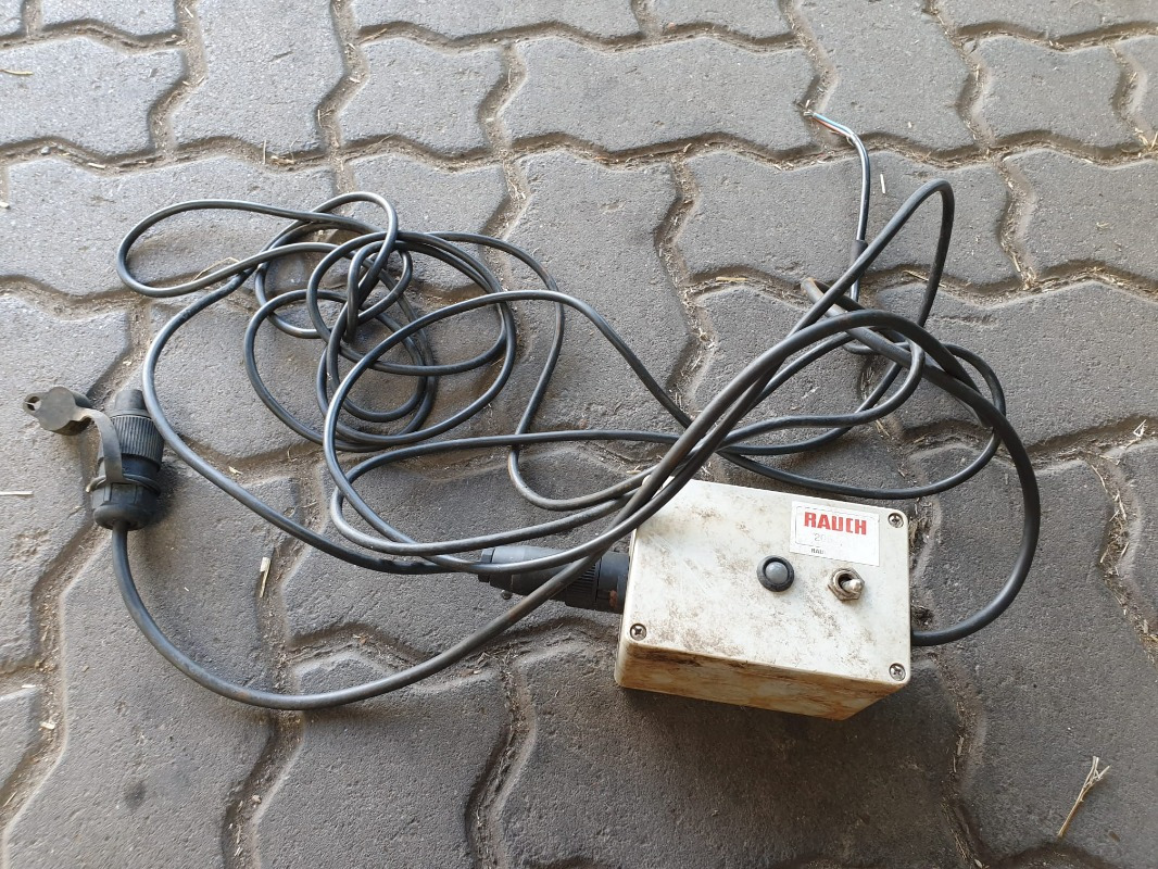 Saphir PLS 500/2013 - Esparcidor de sal: foto 4 Saphir PLS 500/2013 - Esparcidor de sal: foto 4