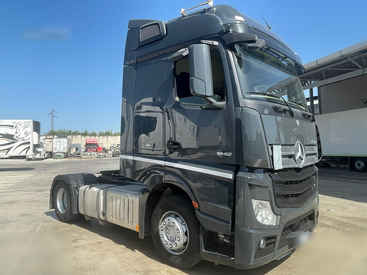 MERCEDES-BENZ ACTROS 1848 - Cabeza tractora: foto 2 MERCEDES-BENZ ACTROS 1848 - Cabeza tractora: foto 2
