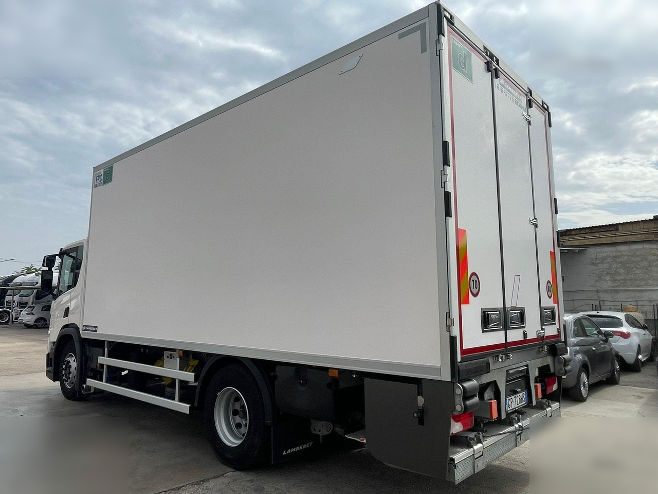 SCANIA P280 - Camión frigorífico: foto 3 SCANIA P280 - Camión frigorífico: foto 3