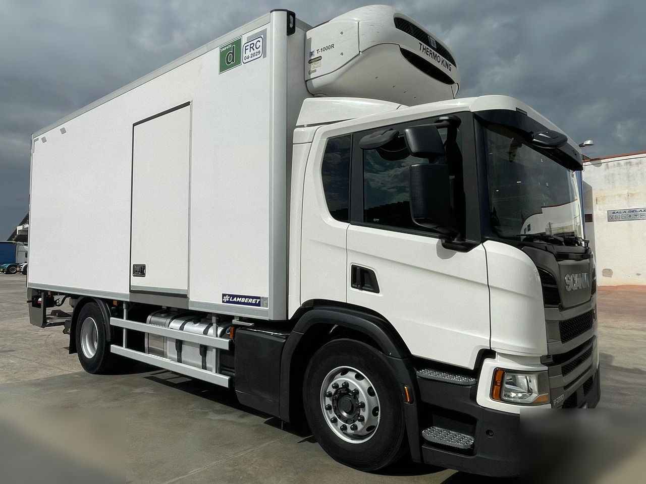 SCANIA P280 - Camión frigorífico: foto 1 SCANIA P280 - Camión frigorífico: foto 1