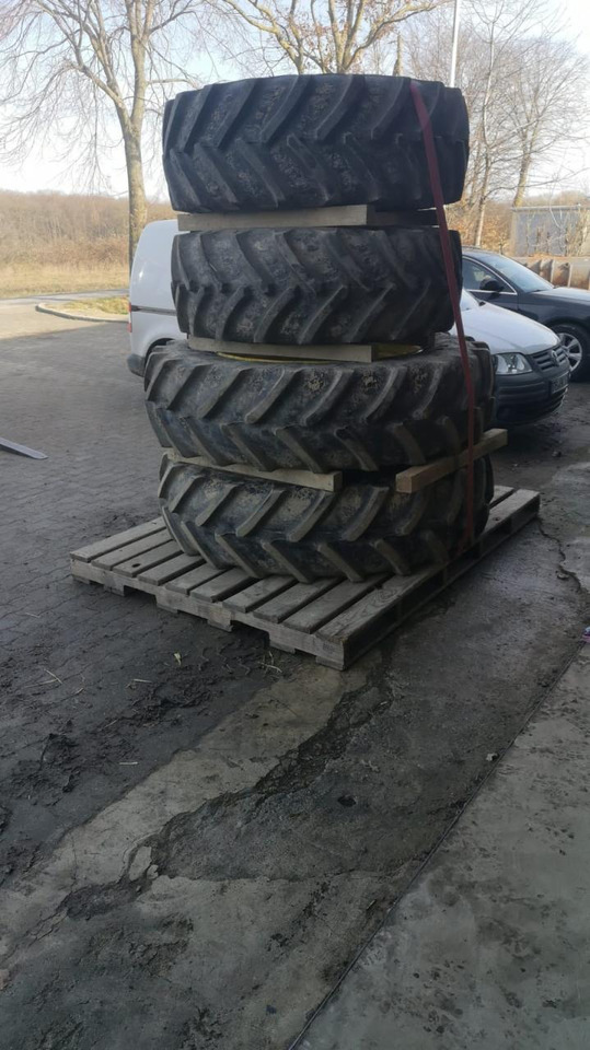 Firestone 460/85R42 480/70R30 - Neumático: foto 1 Firestone 460/85R42 480/70R30 - Neumático: foto 1