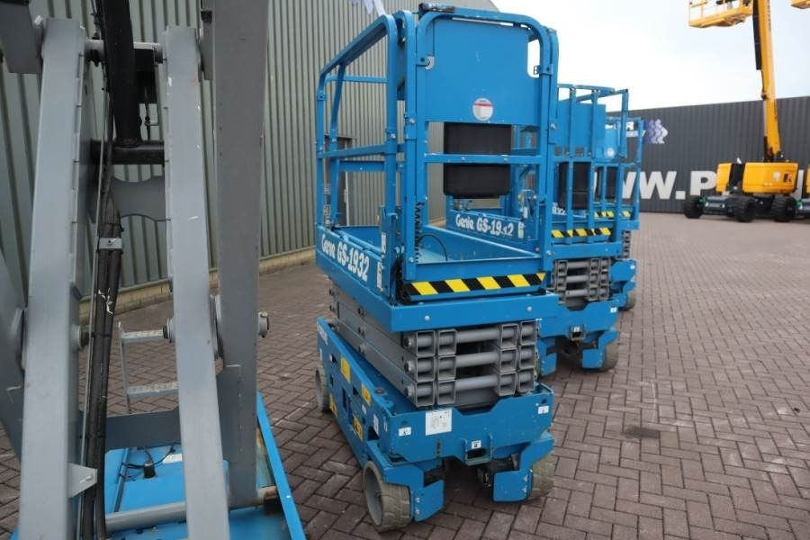Genie GS1932 E-Drive Several In Stock, 8m Working Height - Plataforma de tijeras: foto 3 Genie GS1932 E-Drive Several In Stock, 8m Working Height - Plataforma de tijeras: foto 3