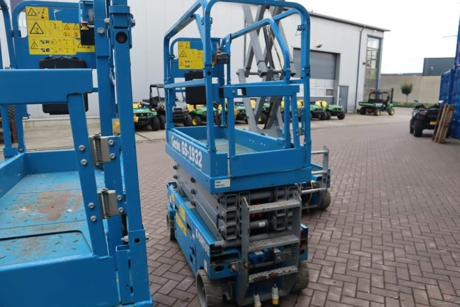 Genie GS1932 E-Drive Several In Stock, 8m Working Height - Plataforma de tijeras: foto 3 Genie GS1932 E-Drive Several In Stock, 8m Working Height - Plataforma de tijeras: foto 3