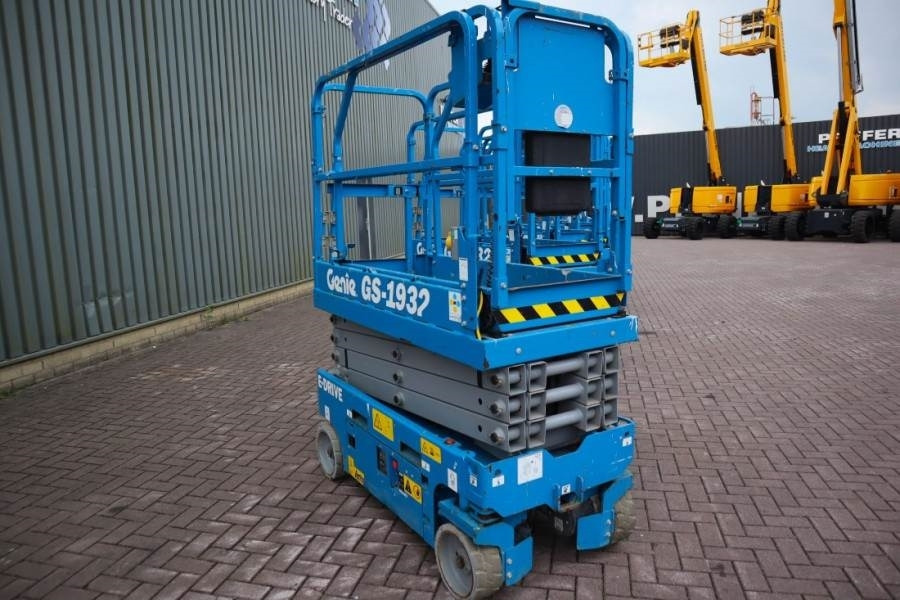 Genie GS1932 E-Drive Several In Stock, 8m Working Height - Plataforma de tijeras: foto 3 Genie GS1932 E-Drive Several In Stock, 8m Working Height - Plataforma de tijeras: foto 3