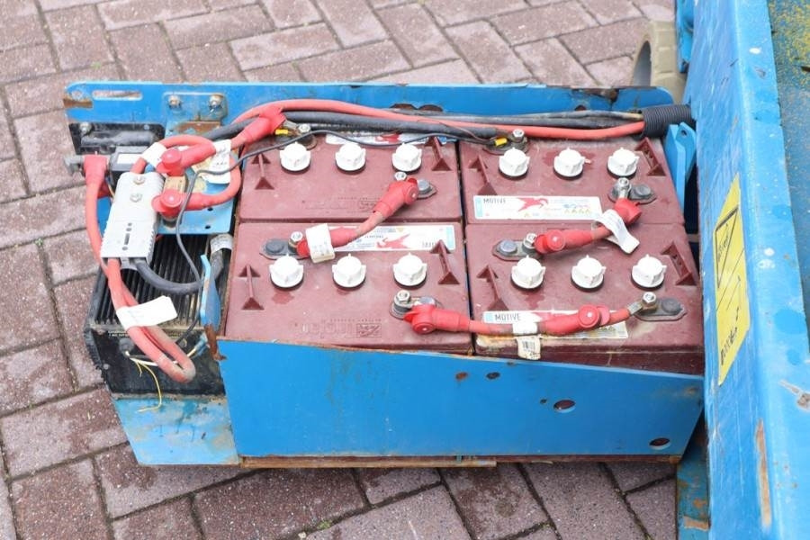 Genie GS1932 Electric, Working Height 7.8 m, 227kg Capac - Plataforma de tijeras: foto 4 Genie GS1932 Electric, Working Height 7.8 m, 227kg Capac - Plataforma de tijeras: foto 4