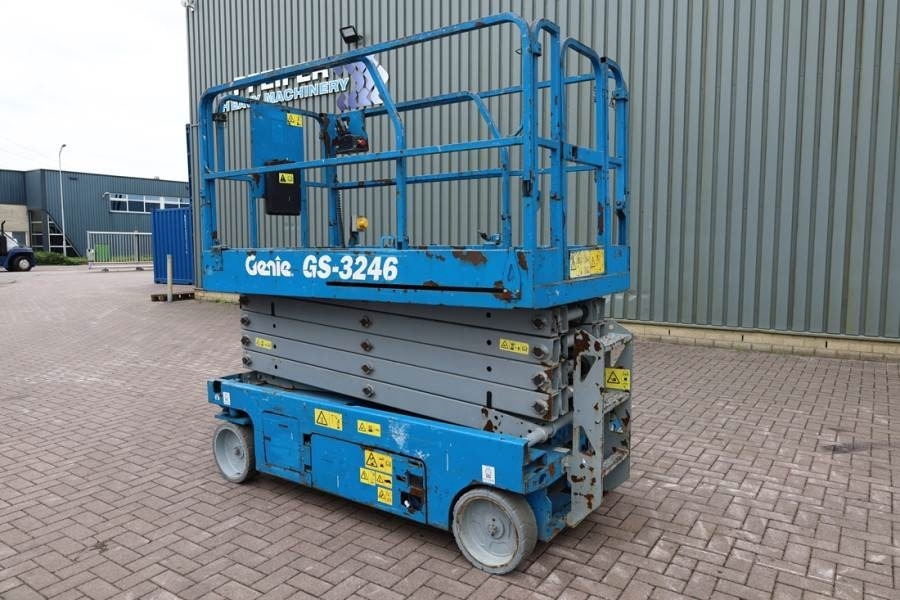 Plataforma de tijeras Genie GS3246 Electric, Working Height 11.75 m, 318kg Cap: foto 9