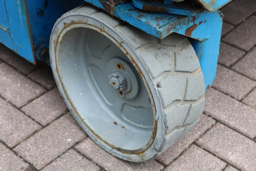 Plataforma de tijeras Genie GS3246 Electric, Working Height 11.75 m, 318kg Cap: foto 13