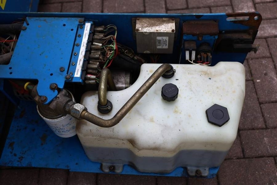 Plataforma de tijeras Genie GS3246 Electric, Working Height 11.75 m, 318kg Cap: foto 11