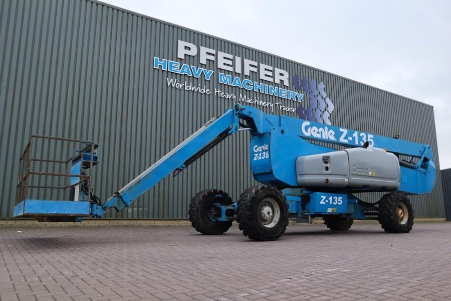 Genie Z135/70 Diesel, 4x4x4 Drive, 43m Lifting Height, 2 - Plataforma articulada: foto 1 Genie Z135/70 Diesel, 4x4x4 Drive, 43m Lifting Height, 2 - Plataforma articulada: foto 1