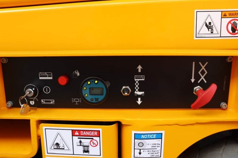 Haulotte Compact 10N Valid Inspection, *Guarantee! 10m Work - Plataforma de tijeras: foto 3 Haulotte Compact 10N Valid Inspection, *Guarantee! 10m Work - Plataforma de tijeras: foto 3