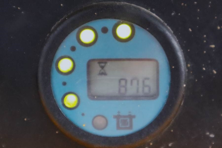 Haulotte Compact 12 Electric, 12m Working Height, 300kg Cap - Plataforma de tijeras: foto 5 Haulotte Compact 12 Electric, 12m Working Height, 300kg Cap - Plataforma de tijeras: foto 5