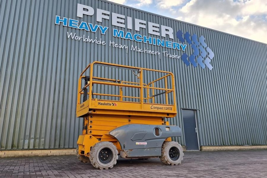 Haulotte Compact 12RTE Electric, 12m Working Height, 450kg - Plataforma de tijeras: foto 1 Haulotte Compact 12RTE Electric, 12m Working Height, 450kg - Plataforma de tijeras: foto 1
