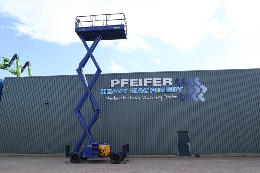 Haulotte H12SX Diesel, 4x4 Drive, 12m Working Height, 700kg - Plataforma de tijeras: foto 4 Haulotte H12SX Diesel, 4x4 Drive, 12m Working Height, 700kg - Plataforma de tijeras: foto 4