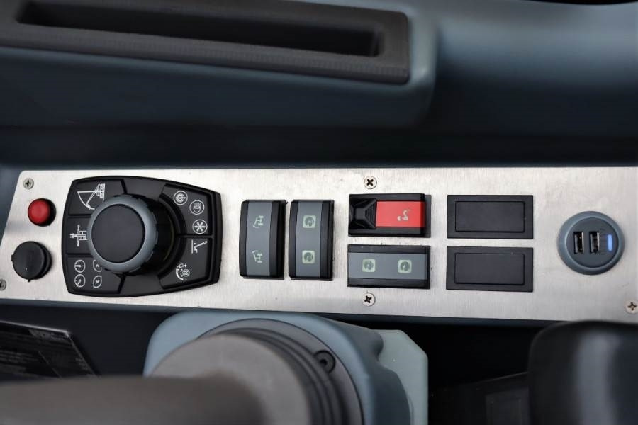 Magni RTH 6.21-D/D 6000kg Capacity, 21m Lifting Height, - Manipulador telescópico: foto 5 Magni RTH 6.21-D/D 6000kg Capacity, 21m Lifting Height, - Manipulador telescópico: foto 5