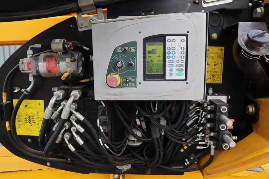 Manitou 160 ATJ Diesel, 4x4x4 Drive, 16m Working Height, 8 - Plataforma articulada: foto 4 Manitou 160 ATJ Diesel, 4x4x4 Drive, 16m Working Height, 8 - Plataforma articulada: foto 4