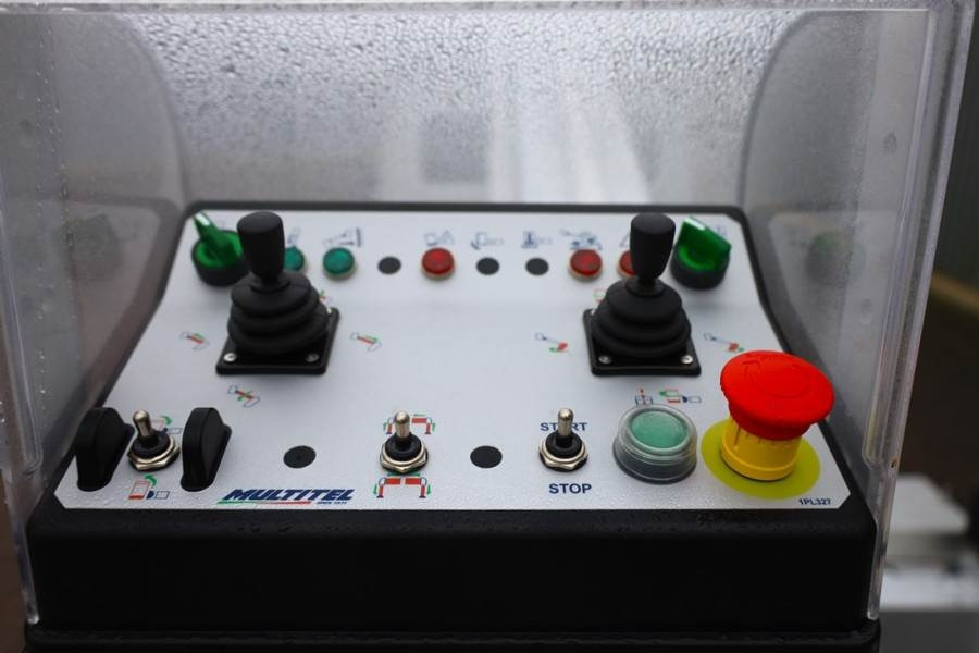 Multitel MTE270 Valid inspection, *Guarantee! Driving Licen - Camión con plataforma elevadora: foto 4 Multitel MTE270 Valid inspection, *Guarantee! Driving Licen - Camión con plataforma elevadora: foto 4