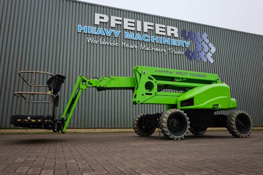 Niftylift HR21 HYBRIDE 4x4 MK2 Hybride, 4x4 Drive, 21m Worki - Plataforma articulada: foto 1 Niftylift HR21 HYBRIDE 4x4 MK2 Hybride, 4x4 Drive, 21m Worki - Plataforma articulada: foto 1