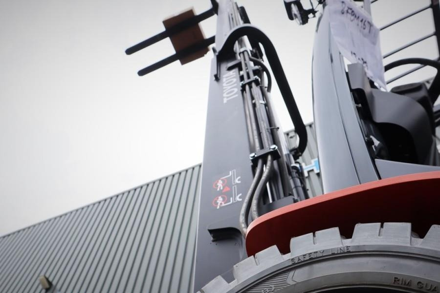 Carretilla elevadora diésel Toyota 8FBM16T Valid inspection, *Guarantee! Electric, 55: foto 13 Carretilla elevadora diésel Toyota 8FBM16T Valid inspection, *Guarantee! Electric, 55: foto 13