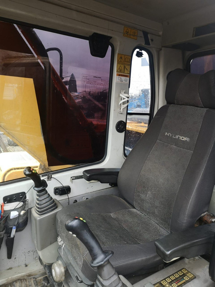 HYUNDAI 210 - Excavadora de ruedas: foto 3 HYUNDAI 210 - Excavadora de ruedas: foto 3