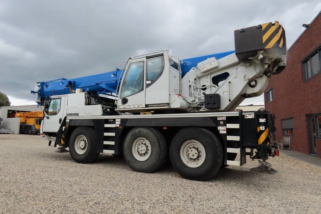 Liebherr LTM 1050-3.1 - Grúa todo terreno: foto 4 Liebherr LTM 1050-3.1 - Grúa todo terreno: foto 4