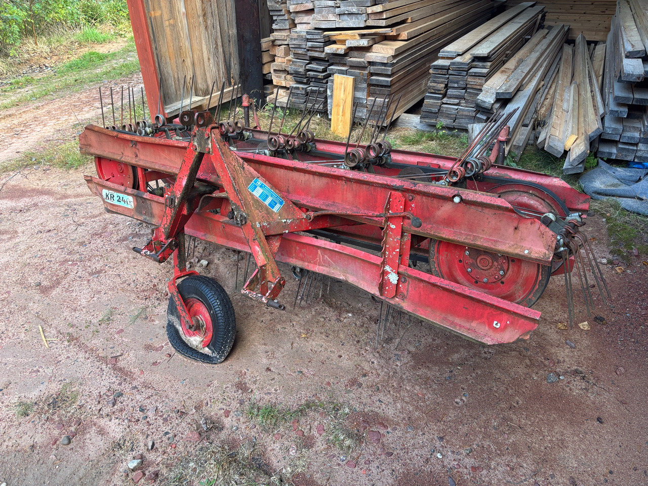 A.Pöttinger KR-240 - Henificadora: foto 1 A.Pöttinger KR-240 - Henificadora: foto 1