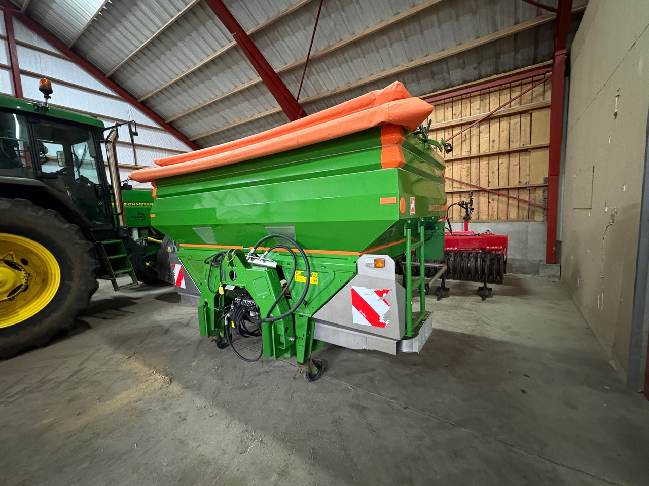 Amazone ZA-M 3000 Ultra - Esparcidor de fertilizantes: foto 1 Amazone ZA-M 3000 Ultra - Esparcidor de fertilizantes: foto 1