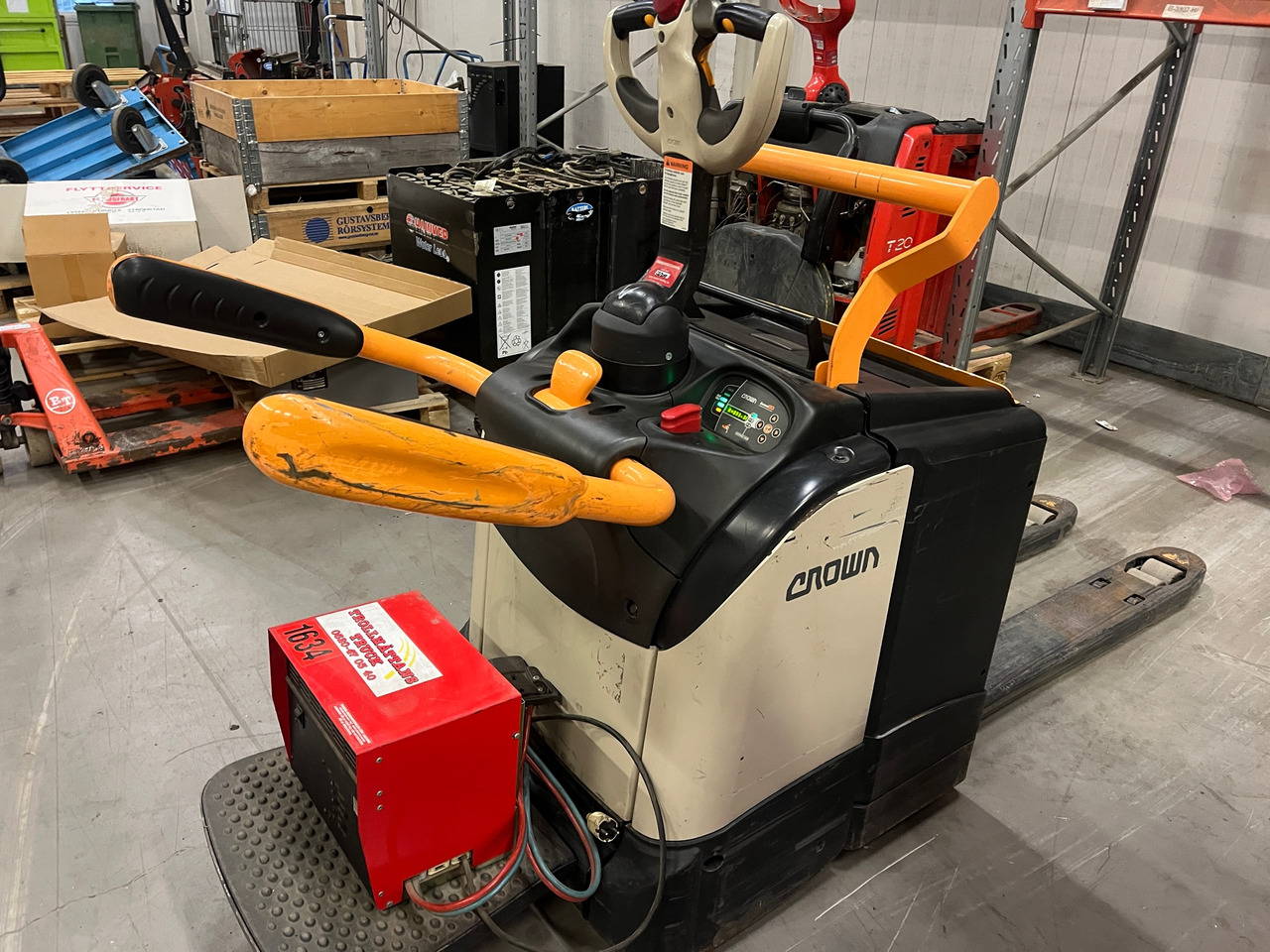 Crown WT3040 - Equipo de manutención: foto 1 Crown WT3040 - Equipo de manutención: foto 1