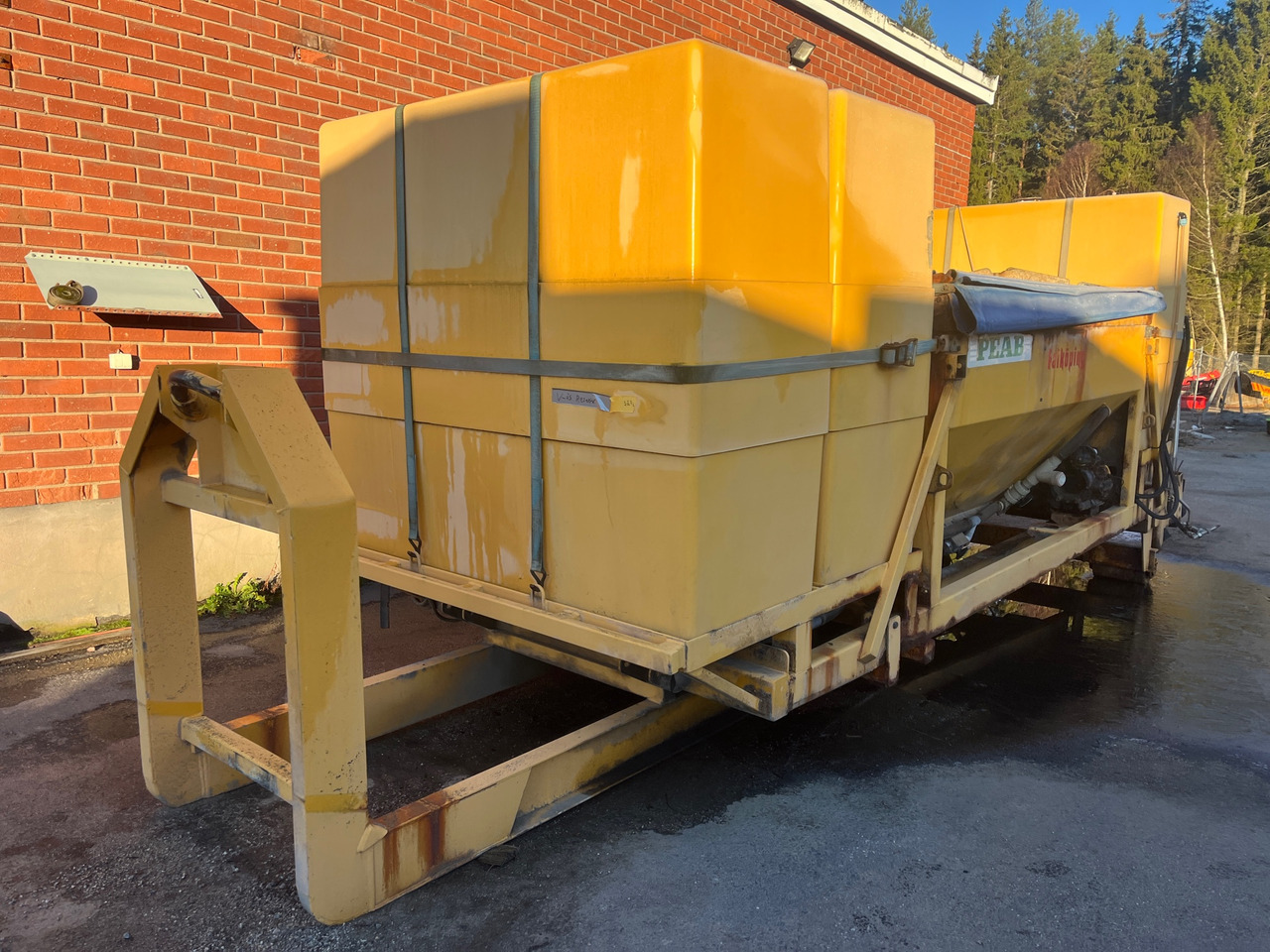 Falköping CLC-647 - Esparcidor de sal: foto 1 Falköping CLC-647 - Esparcidor de sal: foto 1