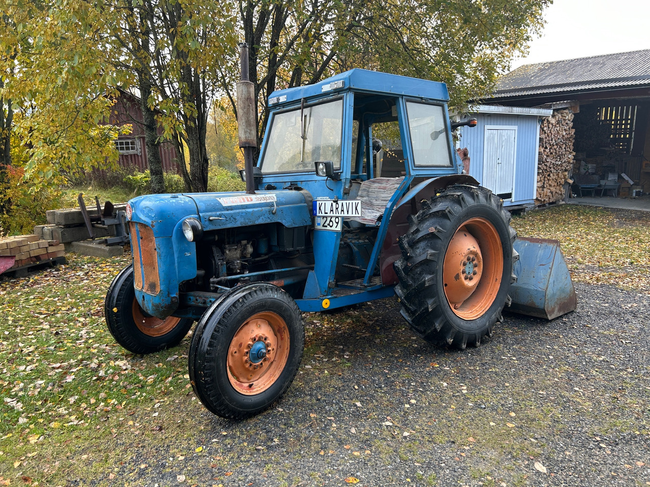 Ford 2000 - Tractor: foto 1 Ford 2000 - Tractor: foto 1