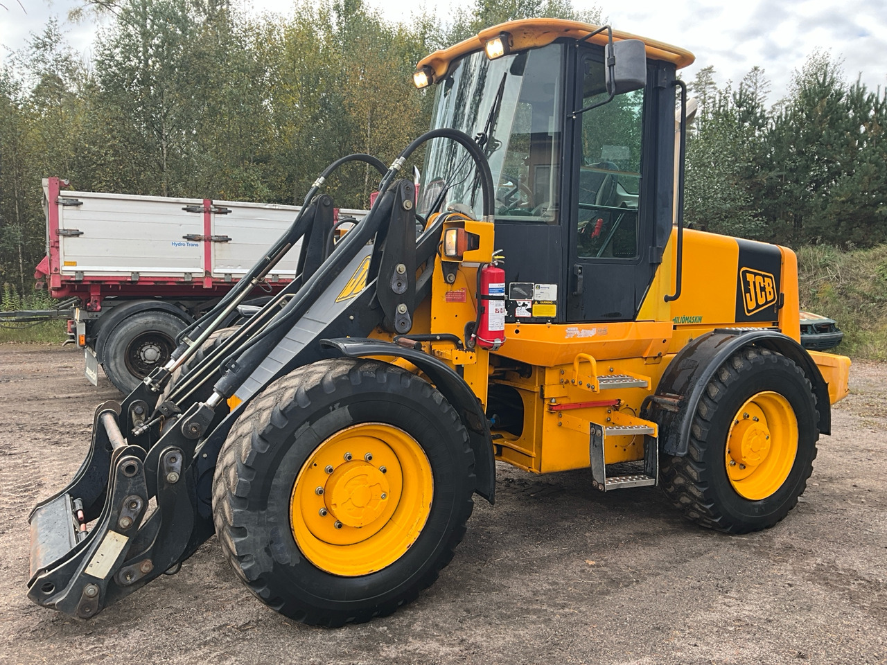 JCB 411 - Cargadora de ruedas: foto 1 JCB 411 - Cargadora de ruedas: foto 1