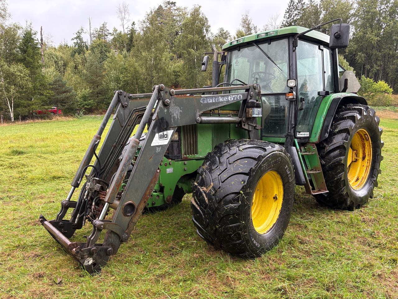 John Deere 6600 - Tractor: foto 1 John Deere 6600 - Tractor: foto 1