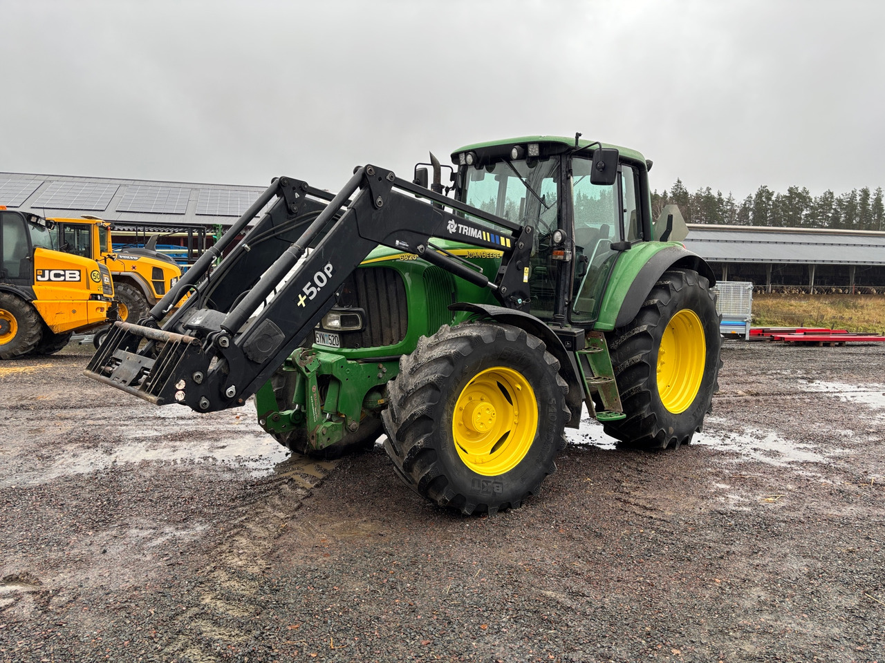 John Deere 6820 - Tractor: foto 1 John Deere 6820 - Tractor: foto 1