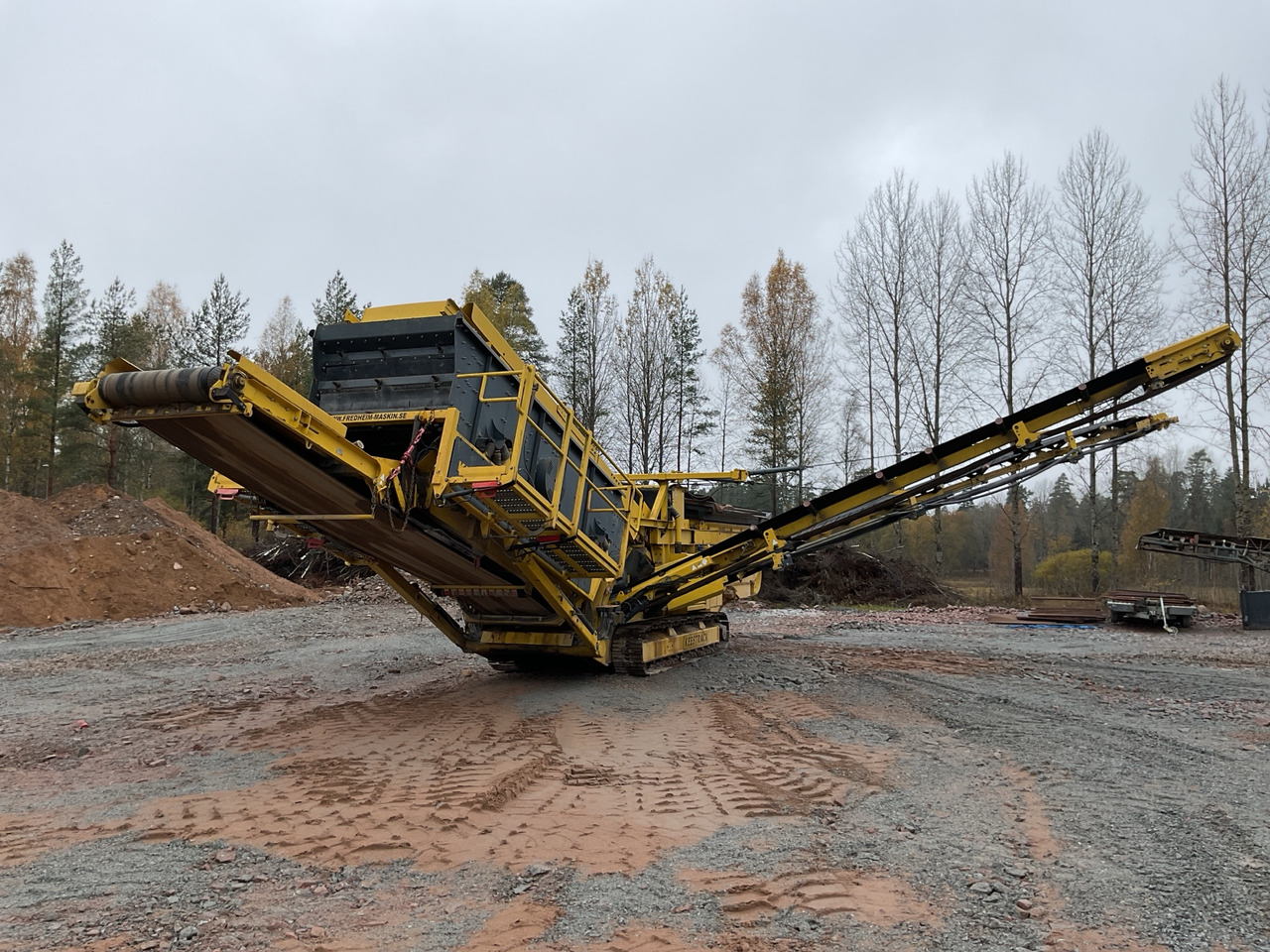 Keestrack Explorer 1800 - Machacadora: foto 1 Keestrack Explorer 1800 - Machacadora: foto 1