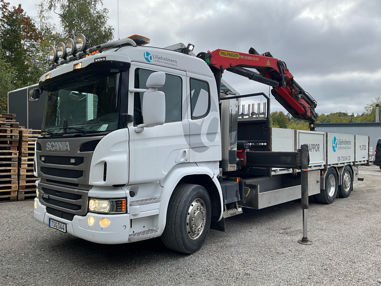Scania P360 - Camión grúa: foto 1 Scania P360 - Camión grúa: foto 1